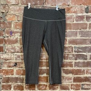 Nike capri Leggings
